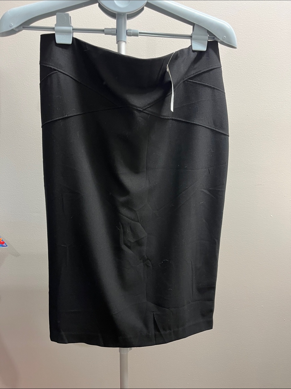 Avenue Black V-Waist Pencil Skirt